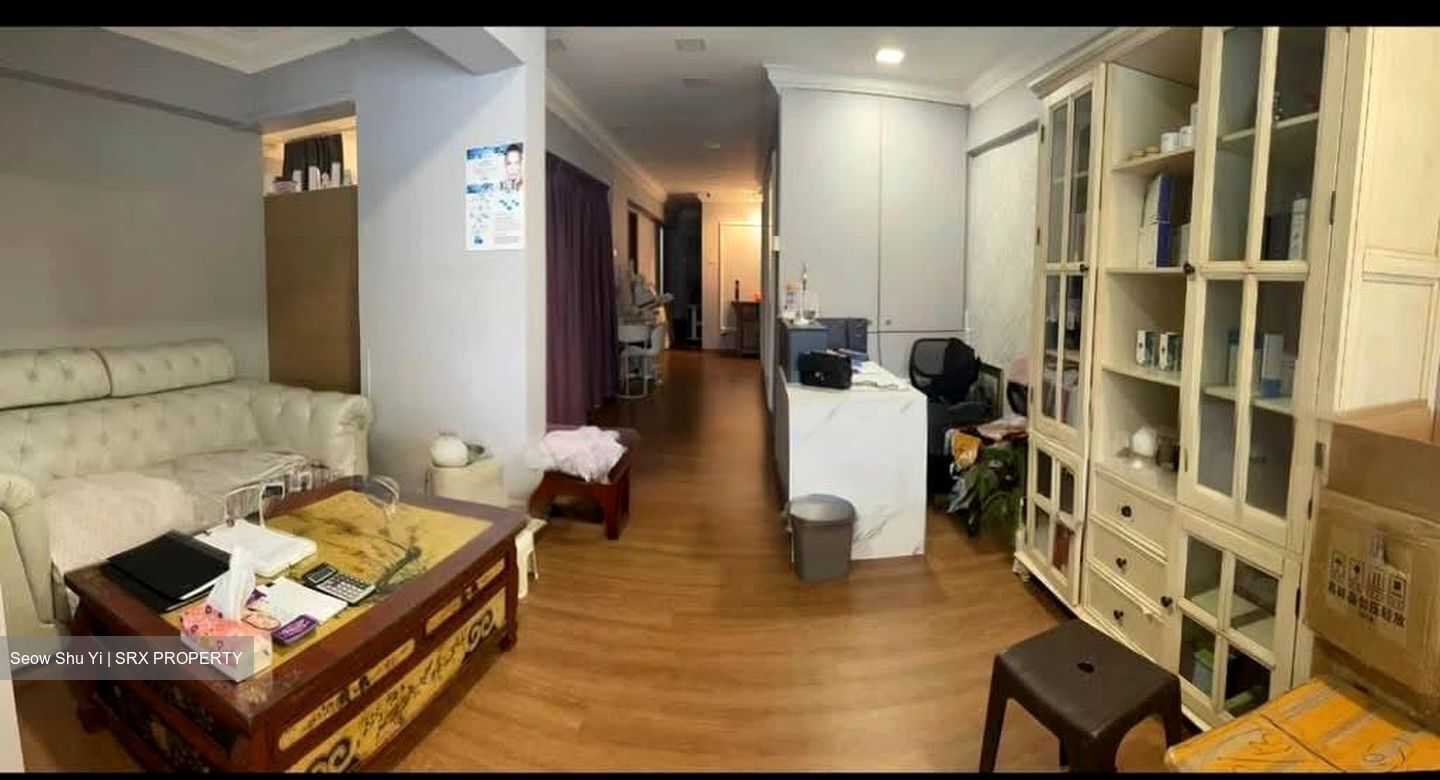 Jurong East Avenue 1 (D22), Shop House #560602511